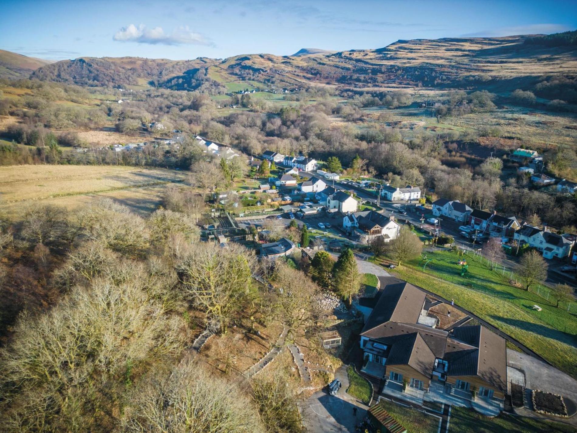 Suite 12 - Sleeping Giant Hotel - Pen Y Cae Inn เบรคอน ภายนอก รูปภาพ